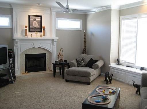 Spacious Sunken Family Room