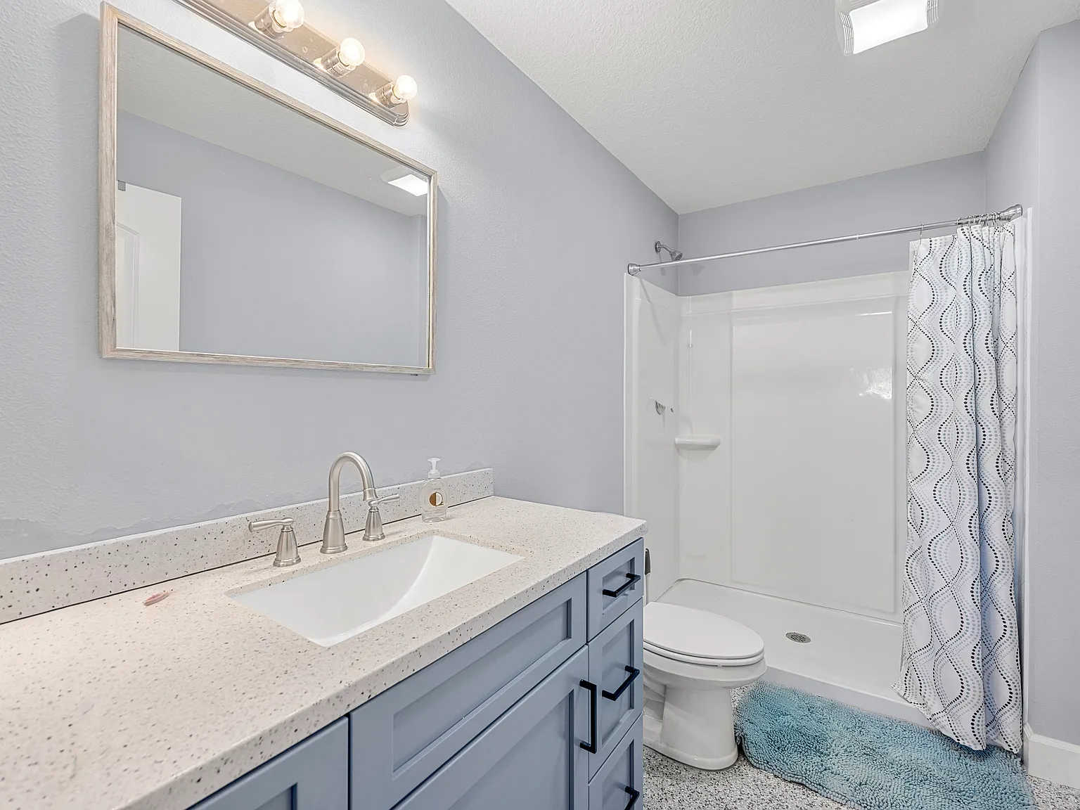 1 bed, 250 sqft, $995 — Photo 4