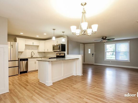 3rd image of 11349 Dunshire Dr