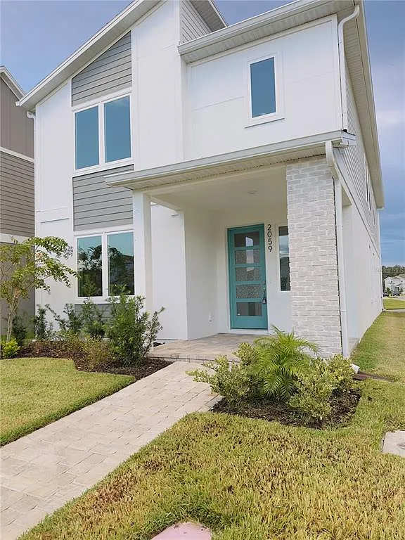 4 bed, 3.5 bath, 2059 sqft, $3,200 — Photo 1