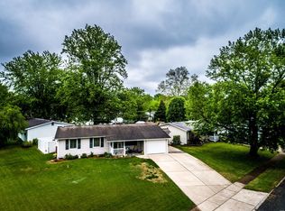985 5th Plz, Florissant, MO