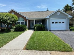 222 Wheatland Ct, Christiansburg, VA