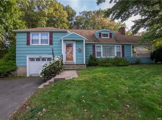 29 Anawan Ave, Waterbury, CT 06708
