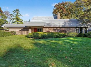 820 Canterbury Dr, Saginaw, MI 48638