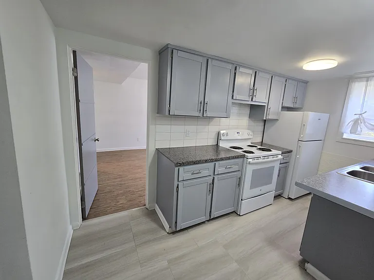 1734 Cromwell Dr #2 — Photo 4