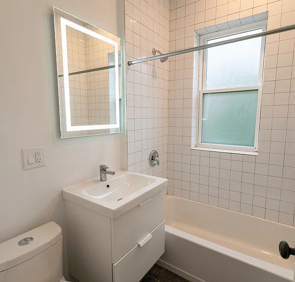 1339 W Early Ave #3R — Photo 9