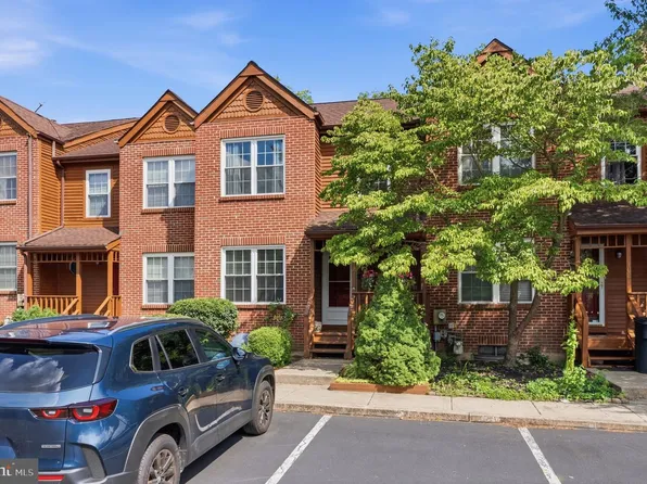 104 Mulberry Ct, Collegeville, PA 19426