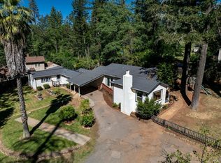 11 Lukens Place, Angwin, CA