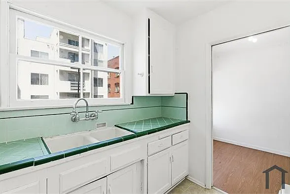 1 bed, $1,990 — Photo 4