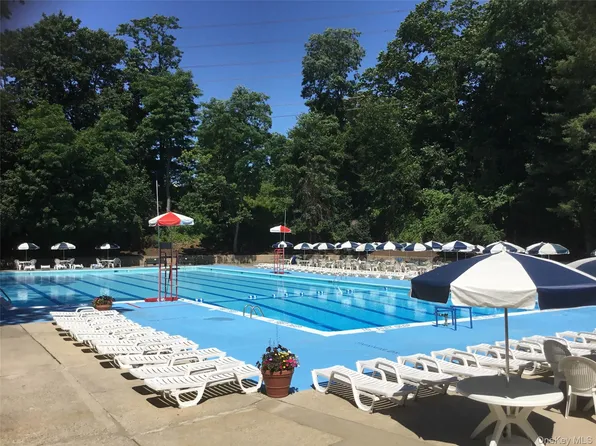 2 Sadore Lane #5F, Yonkers, NY 10710