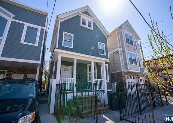 2nd image of 226 Fairmount Ave