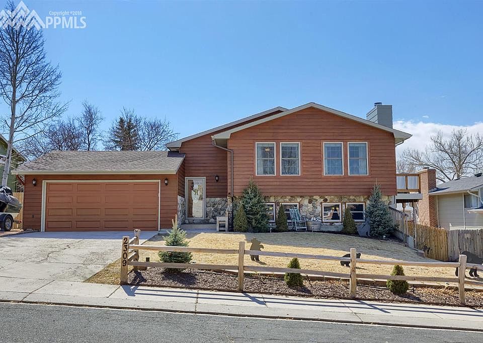 One-of-a-kind Briargate beauty with tons of unique features!