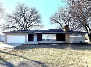 4019 SE 6th St, Topeka, KS 66607