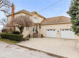1 12th St, Grimsby, ON L3M 2V6
