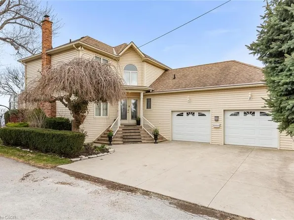 1 12th St, Grimsby, ON L3M 2V6