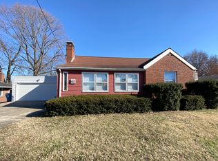 632 N East St, Olney, IL 62450
