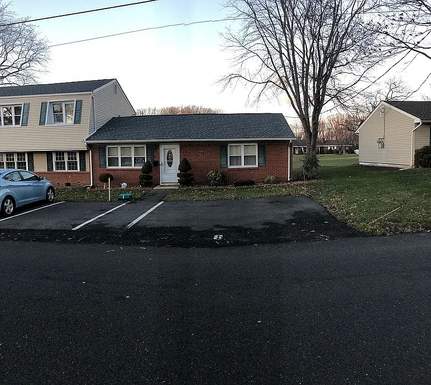 8 Haven Dr photo 1
