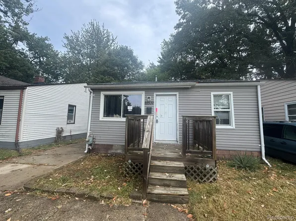 22532 Sharrow Ave, Warren, MI 48089