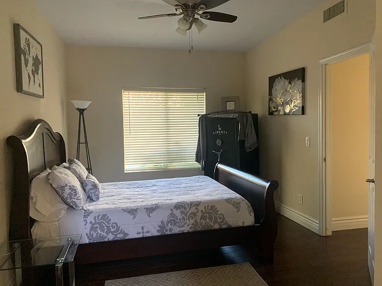 548 W Mendoza Ave — Photo 18