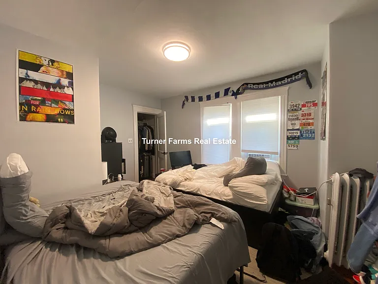 256 Main St — Photo 12