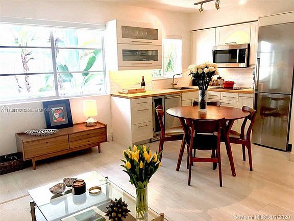 5th image of 6905 Bay Dr APT 18