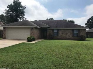 70 Mountain Pointe Rd N, Russellville, AR 72802