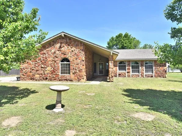 21911 W 12th St S, Sand Springs, OK 74063