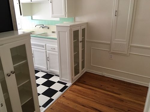 3rd image of 838 N Sweetzer Ave APT 6