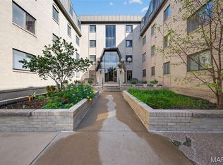 4355 Maryland Ave APT 404, Saint Louis, MO 63108