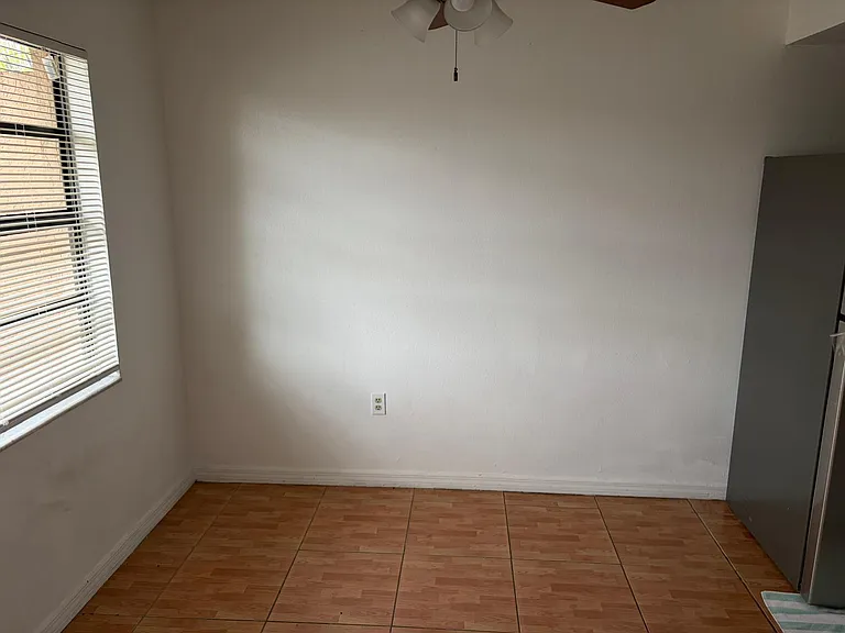 2320 Margarita Ct — Photo 3