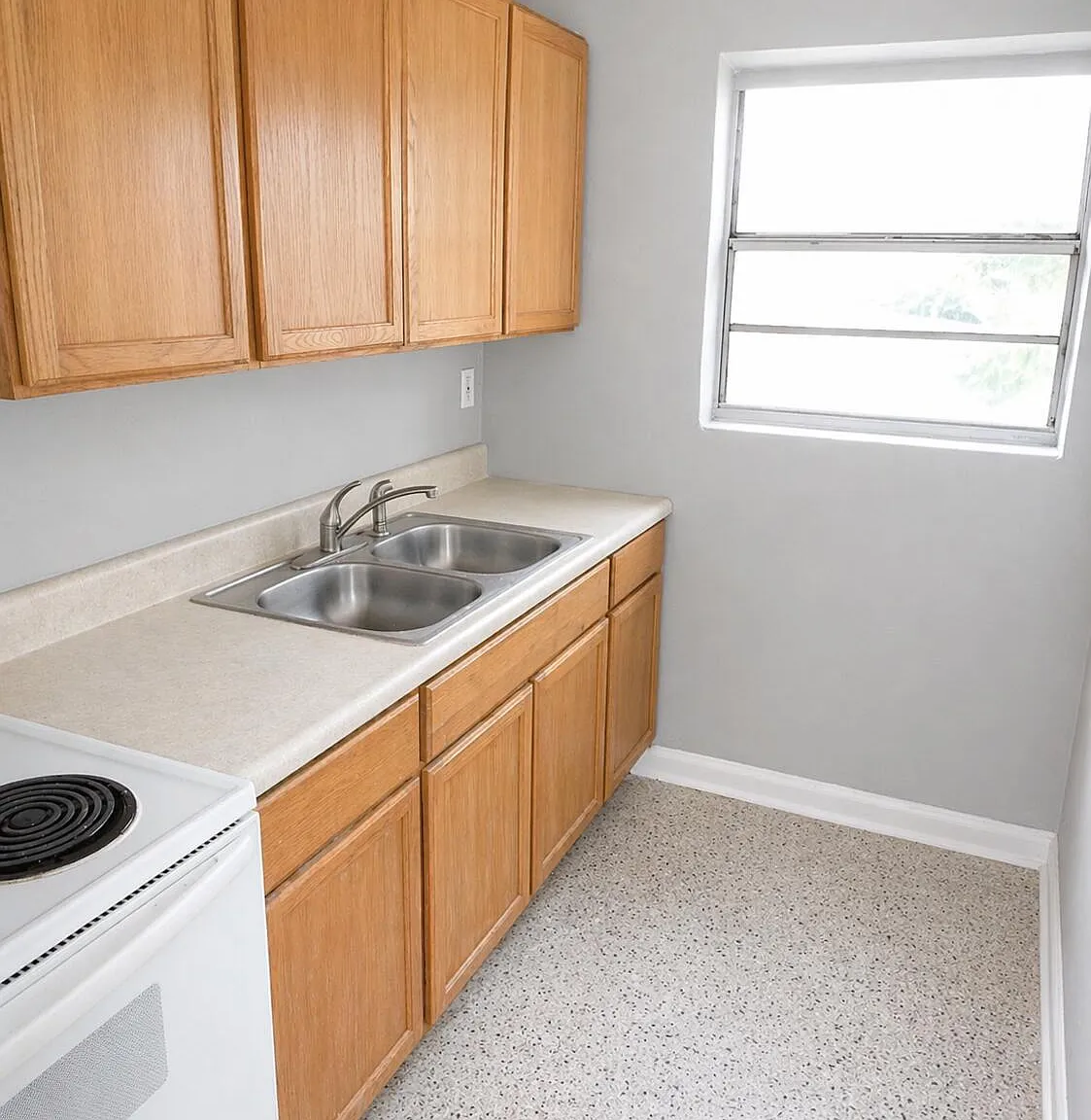 2 bed, 1.0 bath, 624 sqft, $1,550 — Photo 2