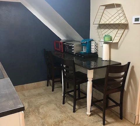 4th image of 1420 Riverside Dr