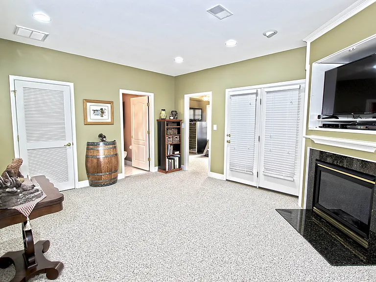 4083 Walnut Cove Cir — Photo 27