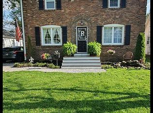 57 Factory Dr, Austin, IN 47102