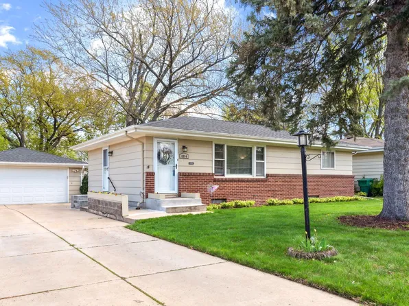 4354 Colorado Ave N, Crystal, MN 55422