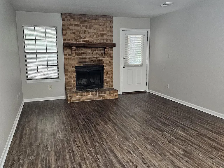 1647 Kay Ave #B — Photo 10