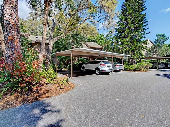 2nd image of 1677 Brookhouse Cir #223