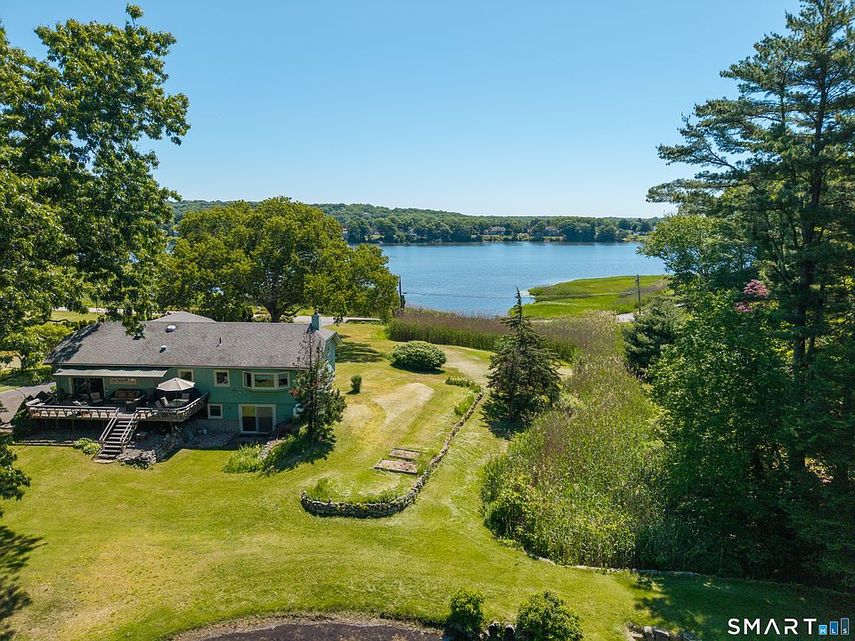 1st image of 901 River Road