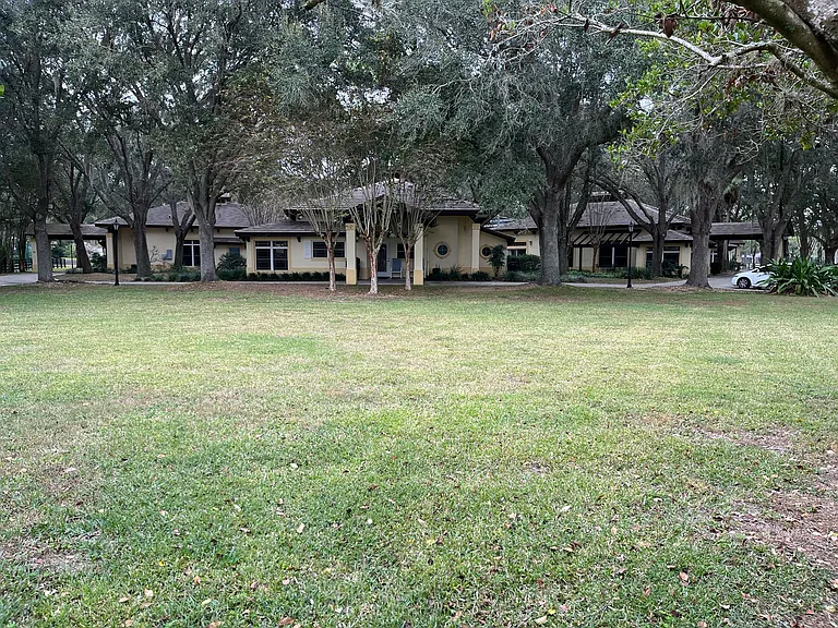 35 Hickory Cir — Photo 10