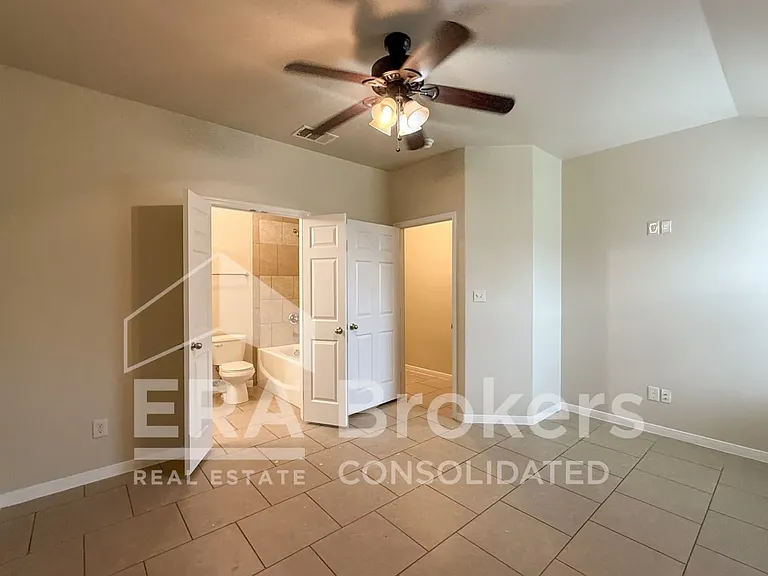 1400 Loyal Ln #A — Photo 11