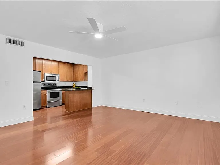 210 5th Ave S #403 — Photo 7