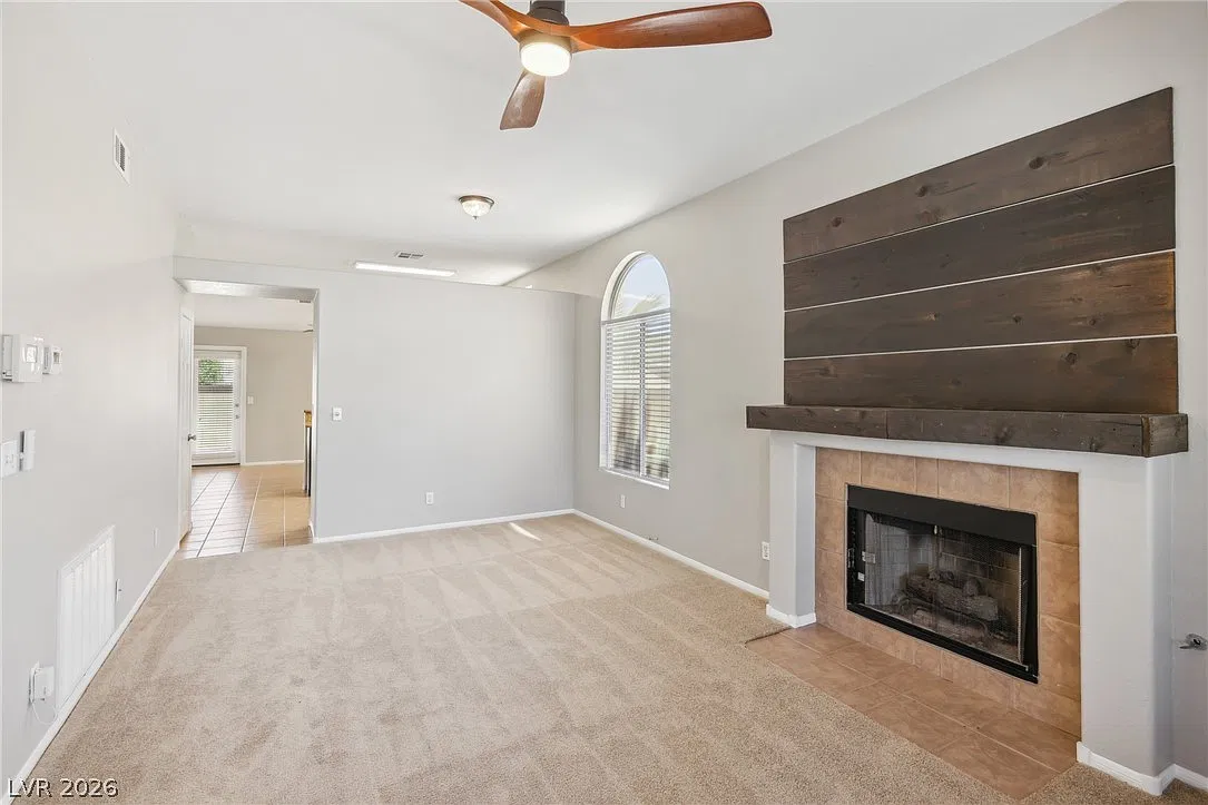 2 bed, 2.0 bath, 1179 sqft, $190,000 — Photo 4