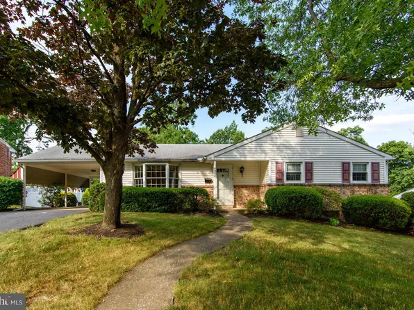 4080 Nancy Dr, Harrisburg, PA 17109