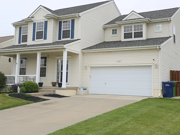 2502 Raven Ridge Dr — Photo 2