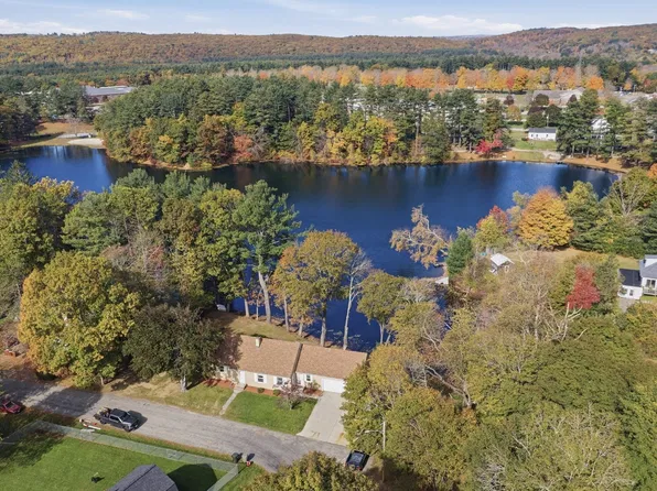 21 Vernon St, Oxford, MA 01540