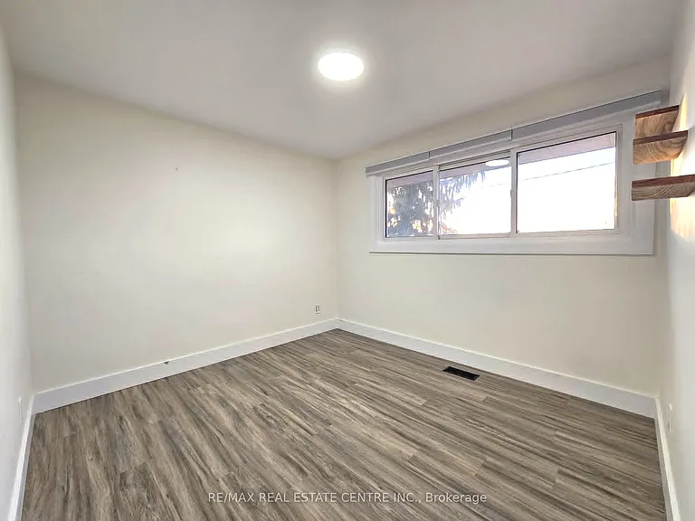 834 Westminster Dr S #MAIN — Photo 22