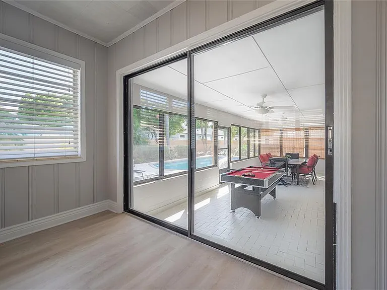 2916 W Collins St — Photo 36