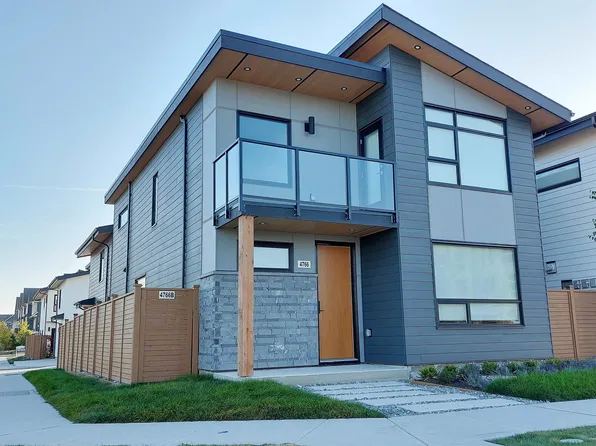 4766 Spruce Way, Tsawwassen, BC V4M 0A8