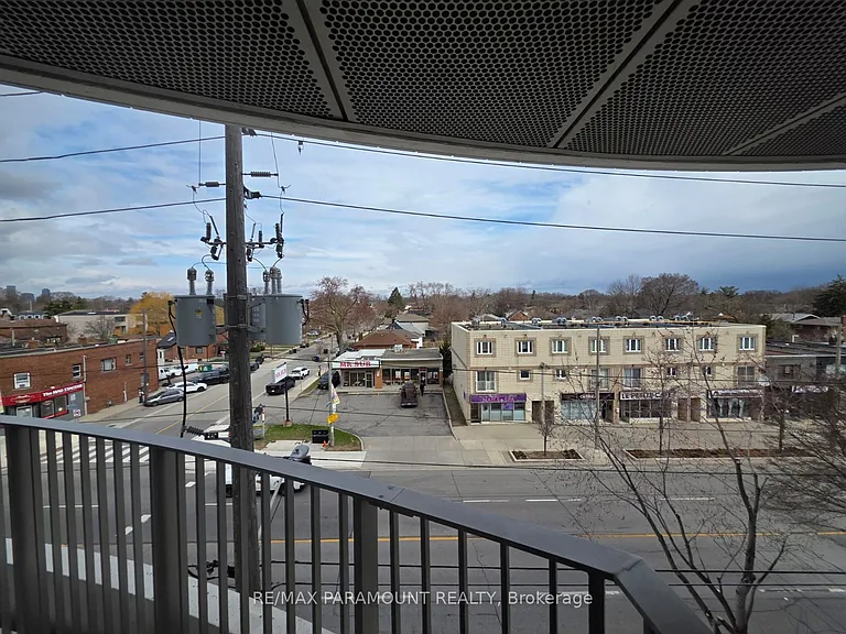 689 The Queensway #418 — Photo 12