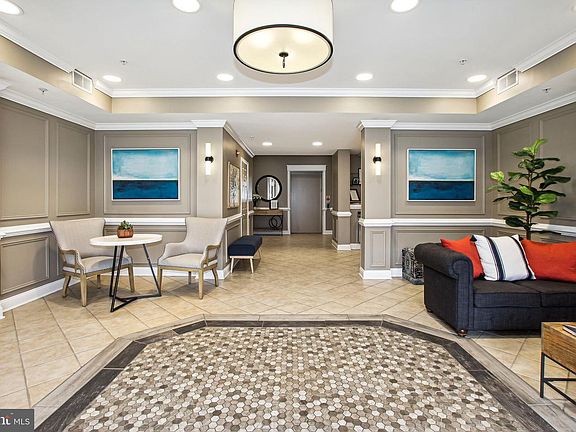 5th image of 501 King Farm Blvd APT 405